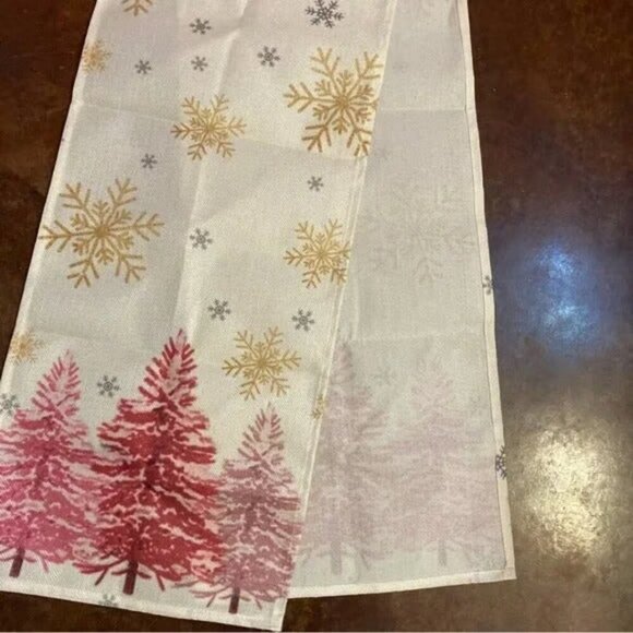 New without Tags Christmas Tree Table Runner - Picture 2 of 6
